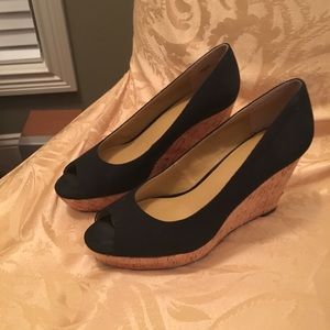 Black wedge heel shoes